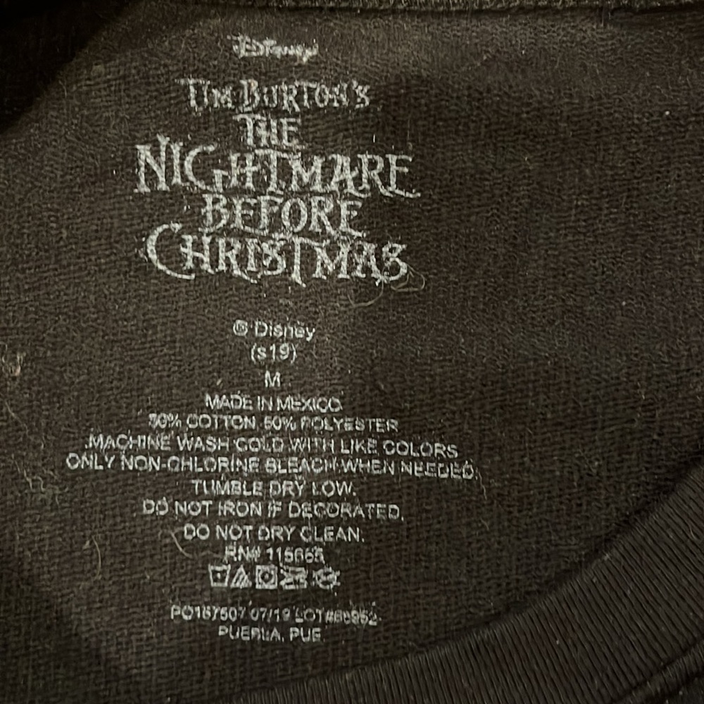 Disney The Nightmare Before Christmas Lightweight Black Sweatshirt Size Medium - Picture 5 of 5